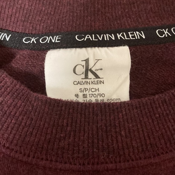 Calvin Klein Sweater - Picture 3 of 3